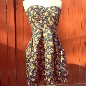 Strapless floral bandage dress